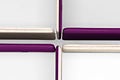 В перегородках EFG Tab возможно комбинировать различные расцветки ткани на разных сторонах перегородки или использовать декоративную отделку контрастным швом.